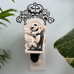 Jack Skellington “Pumpkin King” Scentsy Plug-In Warmer – Brand New